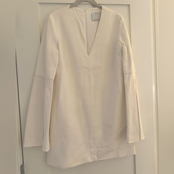C/MEO Collective White Mini Dress with Bell Sleeves - Picture 4 of 10